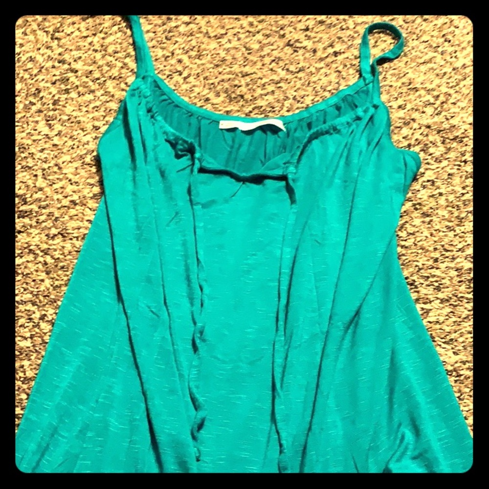 Maurice’s tank top